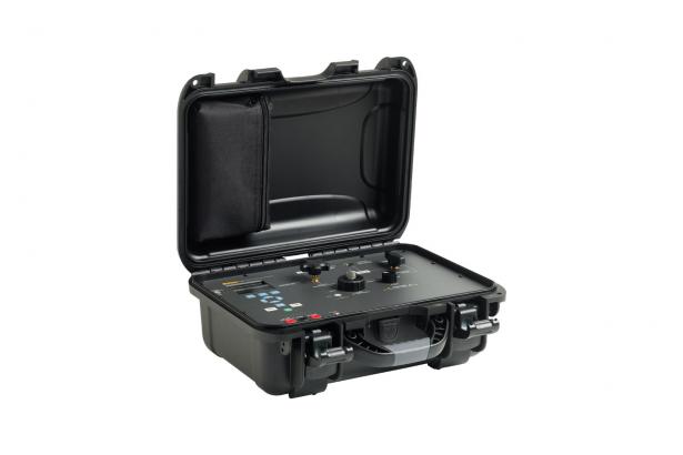 Fluke 3130-G2M Portable Pressure Calibrator