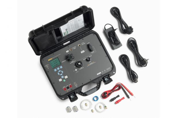 Fluke 3130-G2M Portable Pressure Calibrator