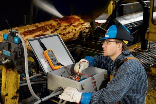 Fluke 87V on the Job